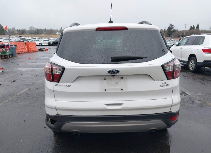 Photo 17 of 2018 Ford Escape SE (VIN 1FMCU9GD0JUB44247)