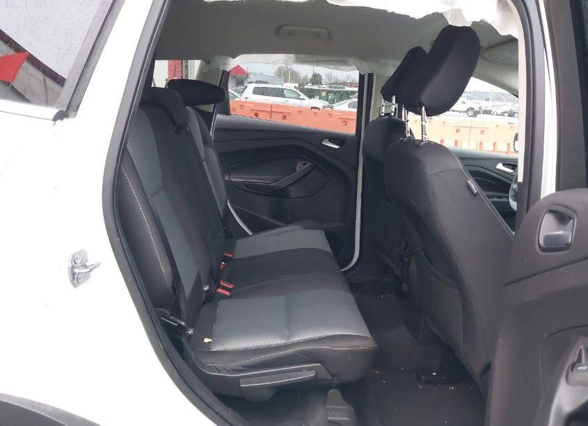 Photo 8 of 2018 Ford Escape SE (VIN 1FMCU9GD0JUB44247)