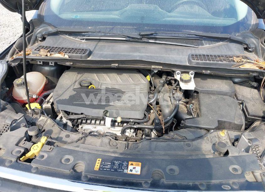 Photo 10 of 2018 Ford Escape SE (VIN 1FMCU9GD0JUB79810)