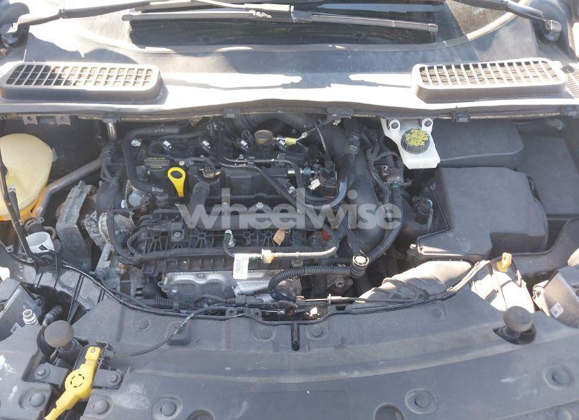 Photo 10 of 2018 Ford Escape SE (VIN 1FMCU9GD0JUB92072)