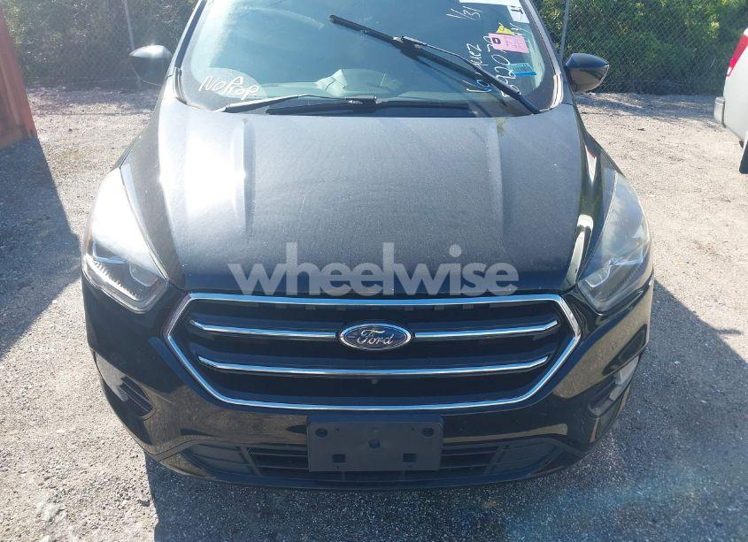 Photo 12 of 2018 Ford Escape SE (VIN 1FMCU9GD0JUB92072)