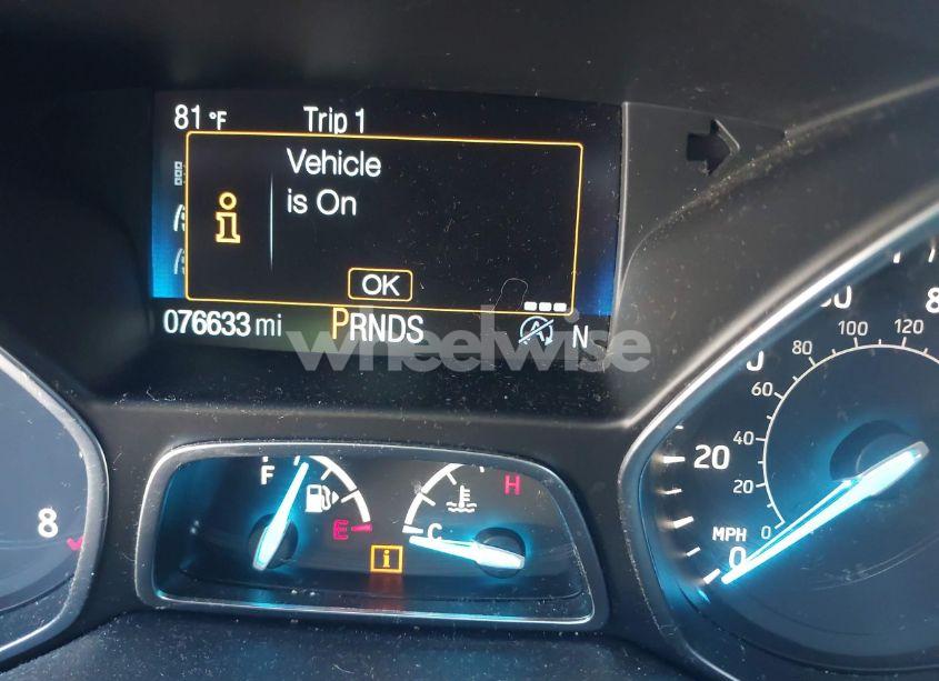 Photo 15 of 2018 Ford Escape SE (VIN 1FMCU9GD0JUB92072)