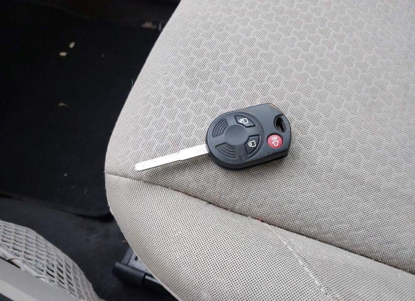 Photo 11 of 2018 Ford Escape SE (VIN 1FMCU9GD0JUB93495)