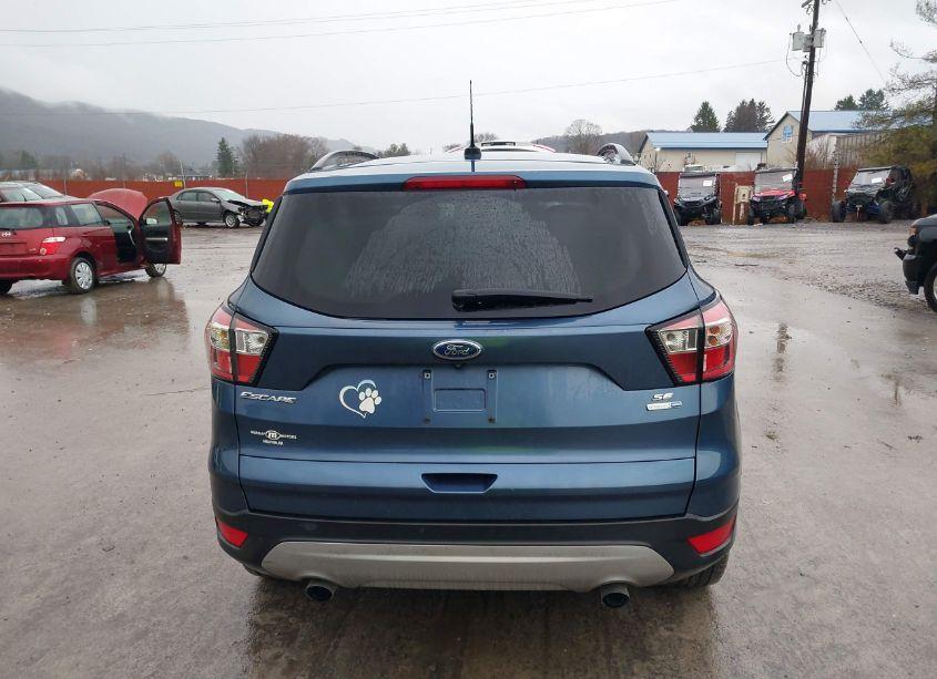 Photo 16 of 2018 Ford Escape SE (VIN 1FMCU9GD0JUB93495)