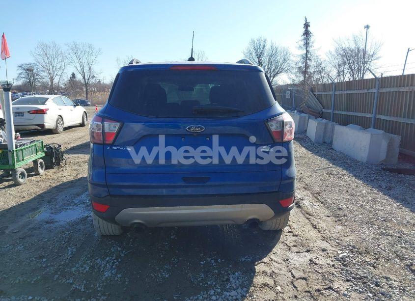 Photo 16 of 2018 Ford Escape SE (VIN 1FMCU9GD0JUB94615)