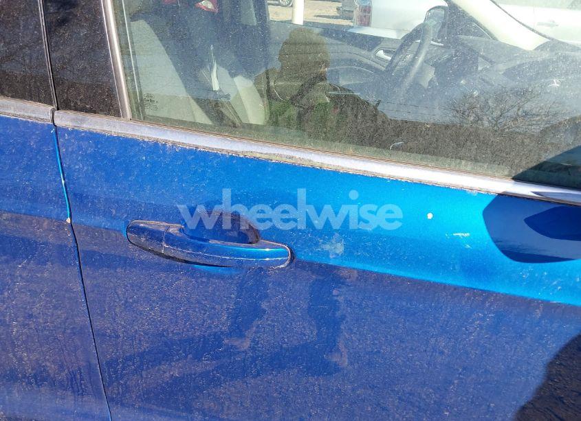 Photo 6 of 2018 Ford Escape SE (VIN 1FMCU9GD0JUB94615)