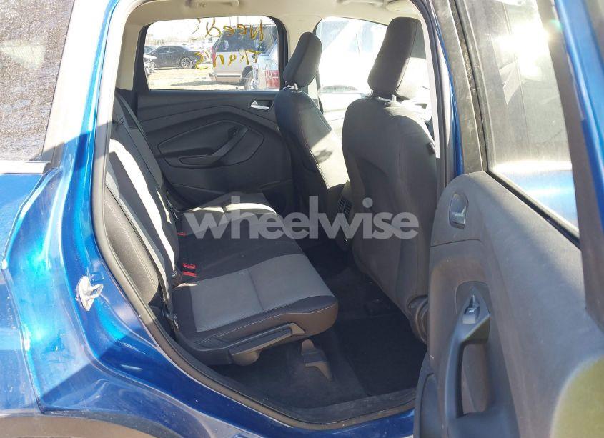 Photo 8 of 2018 Ford Escape SE (VIN 1FMCU9GD0JUB94615)