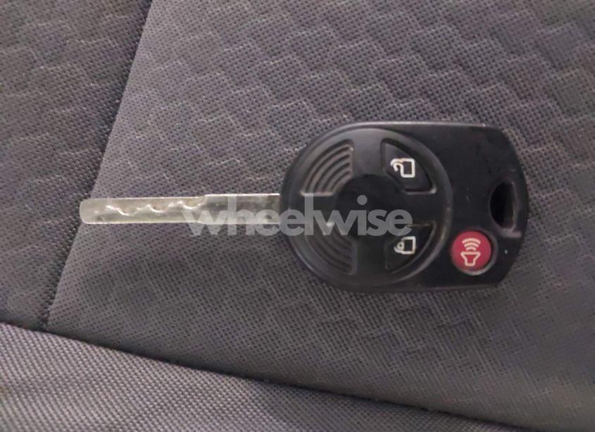 Photo 11 of 2018 Ford Escape SE (VIN 1FMCU9GD0JUC72780)