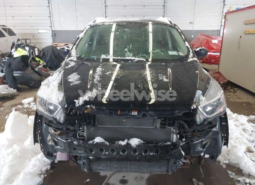 Photo 13 of 2018 Ford Escape SE (VIN 1FMCU9GD0JUC72780)