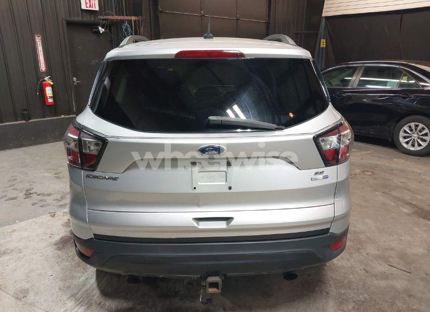 Photo 16 of 2018 Ford Escape SE (VIN 1FMCU9GD0JUD33111)