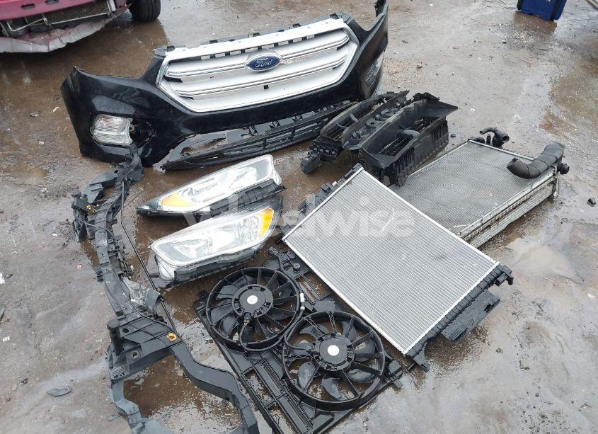 Photo 12 of 2019 Ford Escape SE (VIN 1FMCU9GD0KUA06760)