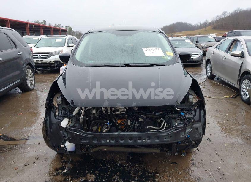Photo 13 of 2019 Ford Escape SE (VIN 1FMCU9GD0KUA06760)