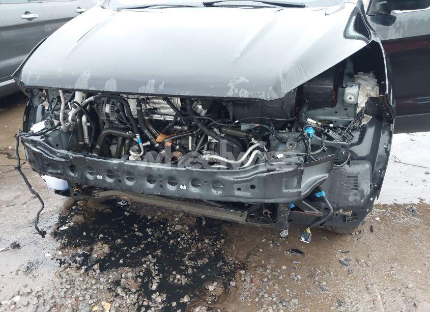 Photo 6 of 2019 Ford Escape SE (VIN 1FMCU9GD0KUA06760)