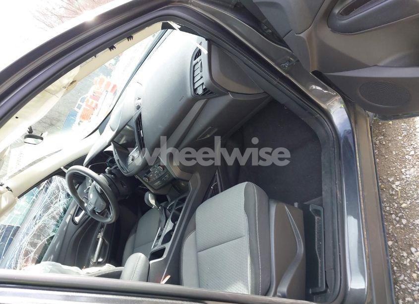 Photo 5 of 2019 Ford Escape SE (VIN 1FMCU9GD0KUA07780)