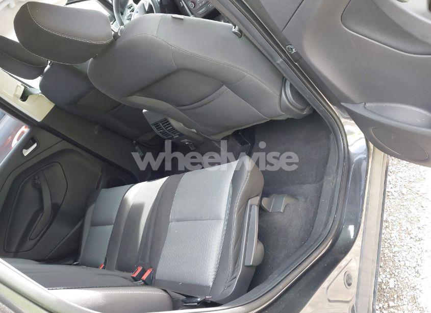 Photo 8 of 2019 Ford Escape SE (VIN 1FMCU9GD0KUA07780)