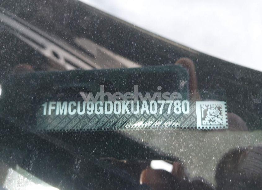 Photo 9 of 2019 Ford Escape SE (VIN 1FMCU9GD0KUA07780)