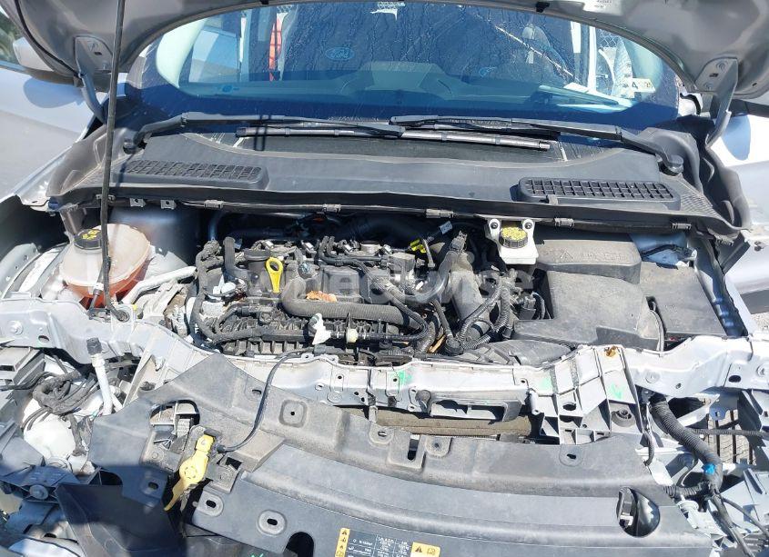 Photo 10 of 2019 Ford Escape SE (VIN 1FMCU9GD0KUA12963)