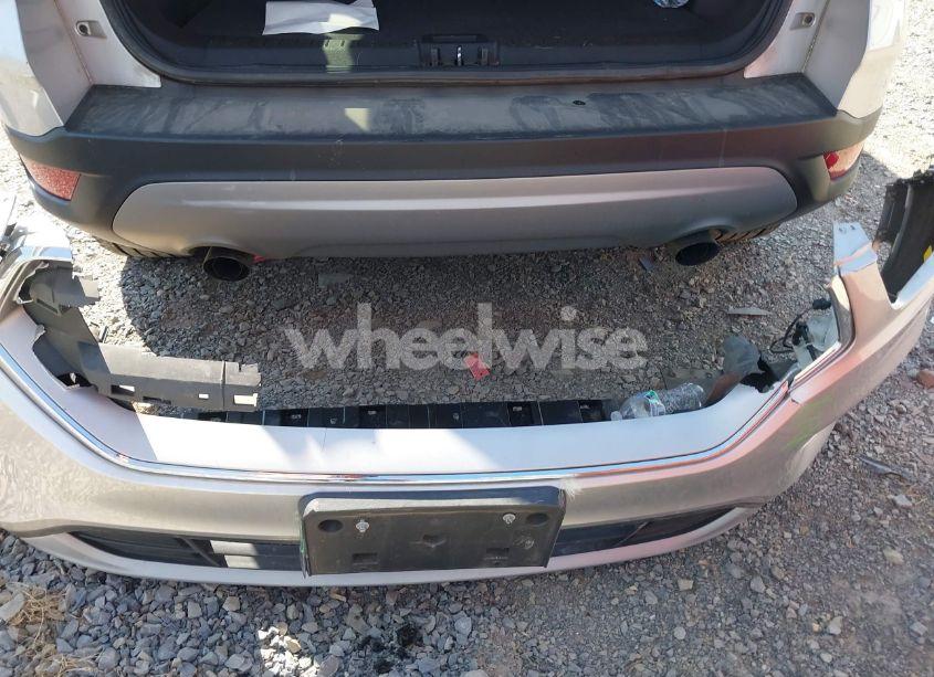 Photo 12 of 2019 Ford Escape SE (VIN 1FMCU9GD0KUA12963)