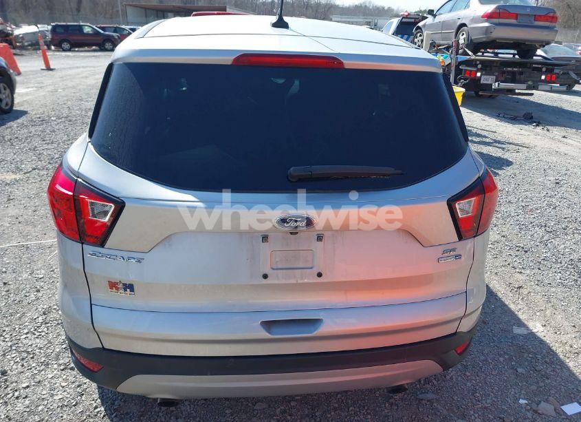 Photo 17 of 2019 Ford Escape SE (VIN 1FMCU9GD0KUA12963)