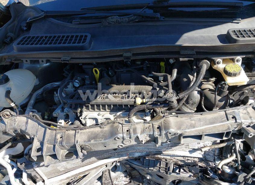 Photo 8 of 2019 Ford Escape SE (VIN 1FMCU9GD0KUA57966)