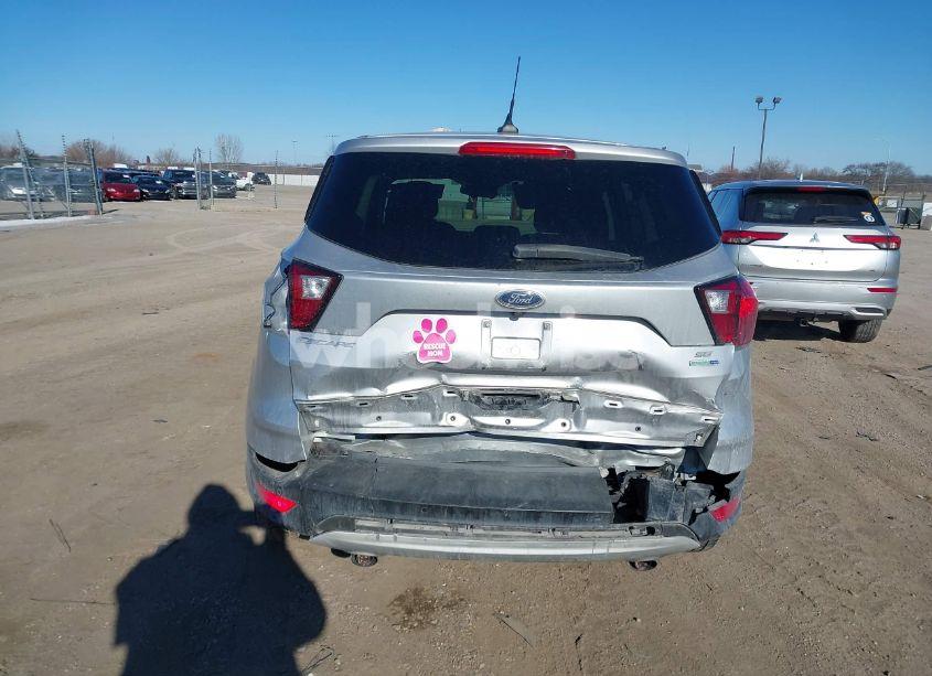 Photo 16 of 2019 Ford Escape SE (VIN 1FMCU9GD0KUB33363)