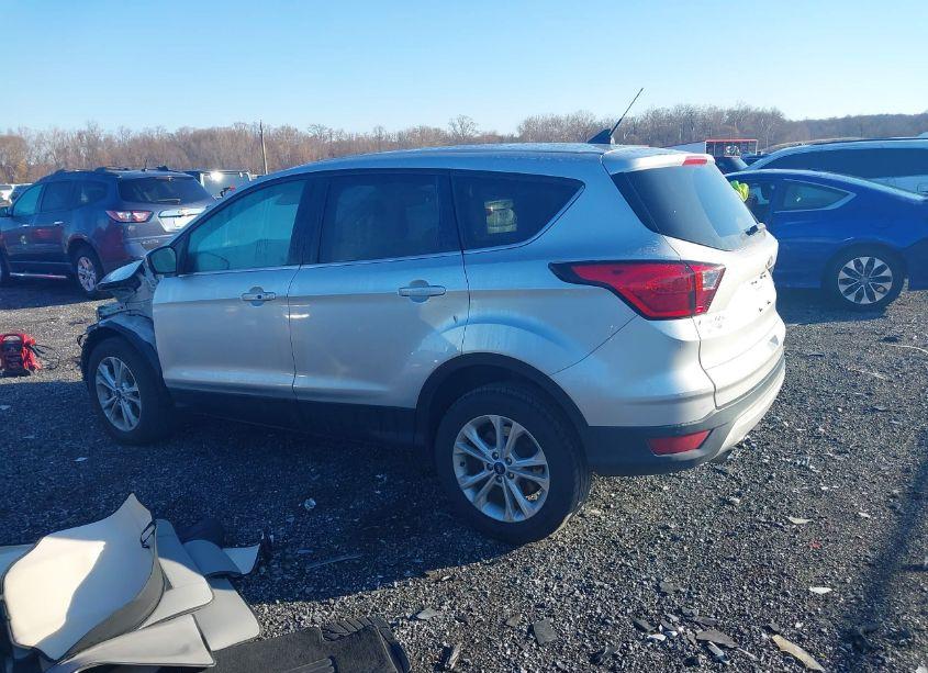 Photo 14 of 2019 Ford Escape SE (VIN 1FMCU9GD0KUB44640)