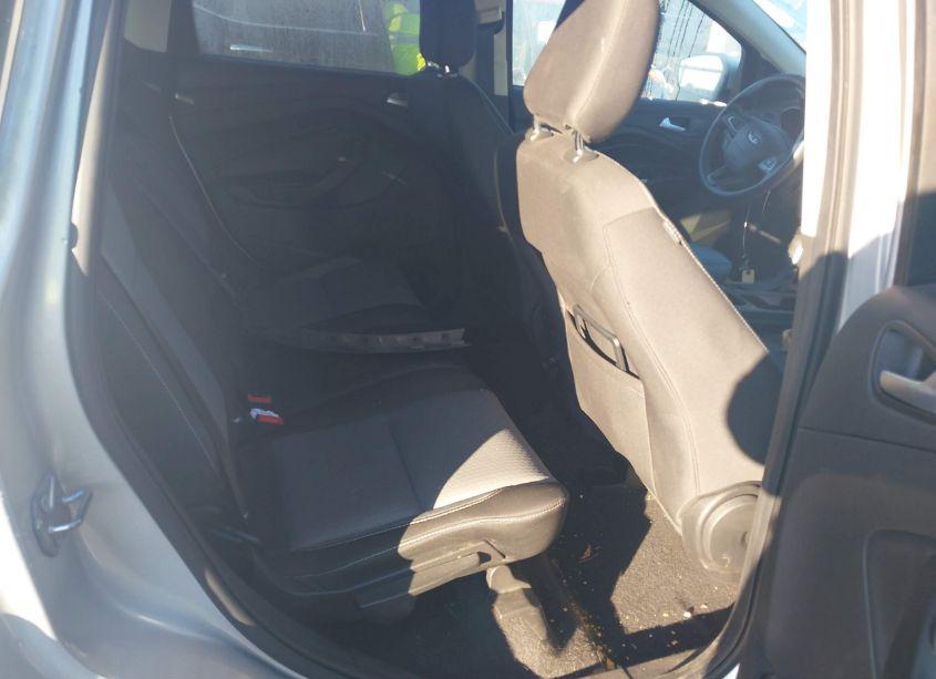 Photo 8 of 2019 Ford Escape SE (VIN 1FMCU9GD0KUB44640)