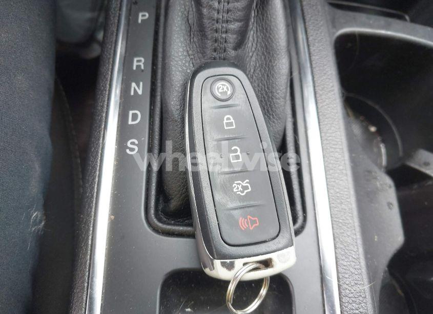 Photo 11 of 2019 Ford Escape SE (VIN 1FMCU9GD0KUC22429)