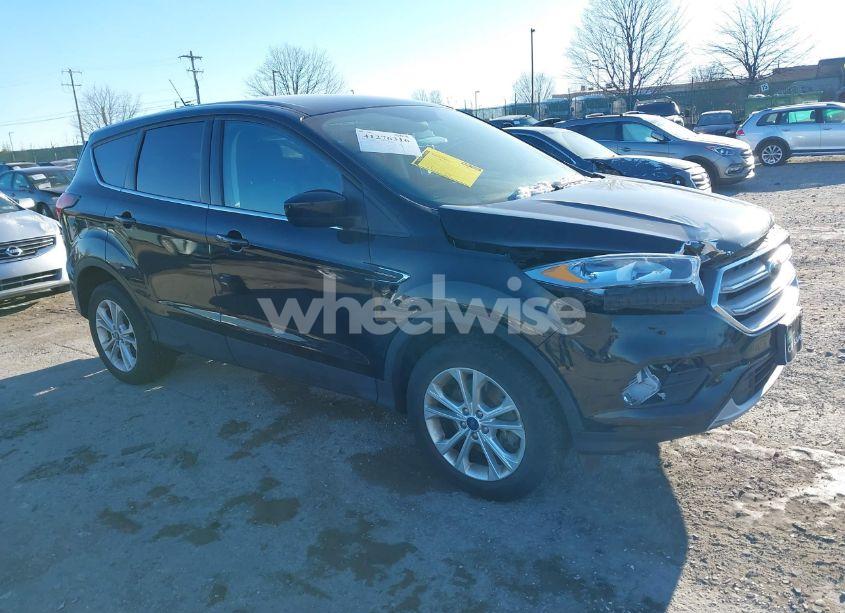 2019 Ford Escape SE (VIN 1FMCU9GD0KUC54569) main photo