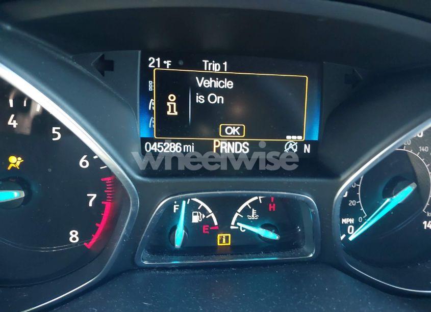 Photo 14 of 2019 Ford Escape SE (VIN 1FMCU9GD0KUC54569)