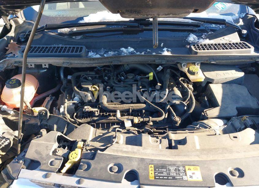 Photo 9 of 2019 Ford Escape SE (VIN 1FMCU9GD0KUC54569)