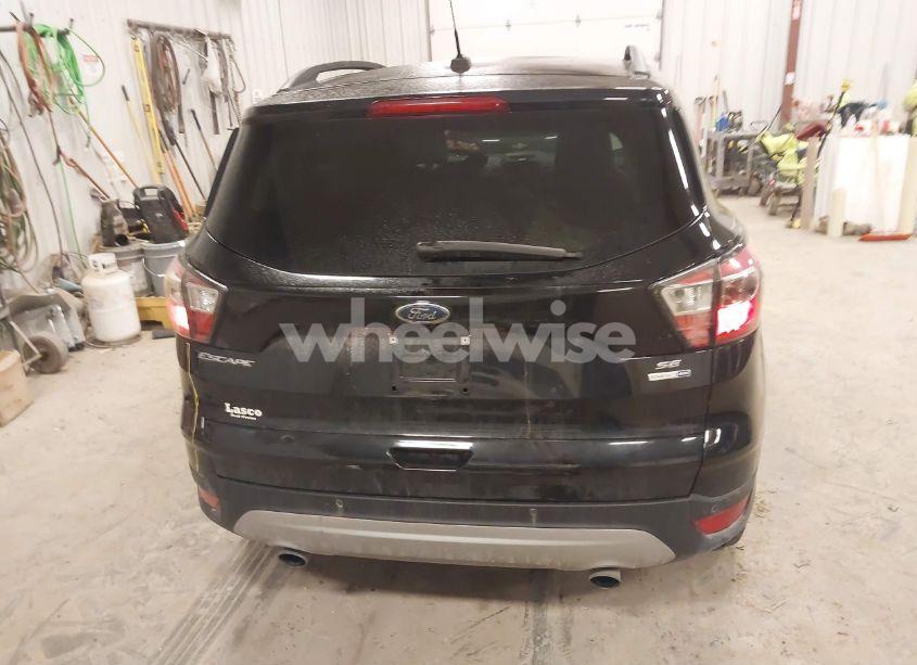 Photo 16 of 2017 Ford Escape SE (VIN 1FMCU9GD1HUA38304)