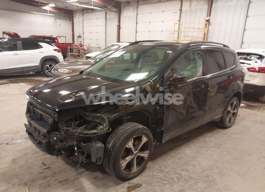 Photo 6 of 2017 Ford Escape SE (VIN 1FMCU9GD1HUA38304)