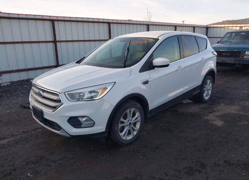 Photo 2 of 2017 Ford Escape SE (VIN 1FMCU9GD1HUA39873)