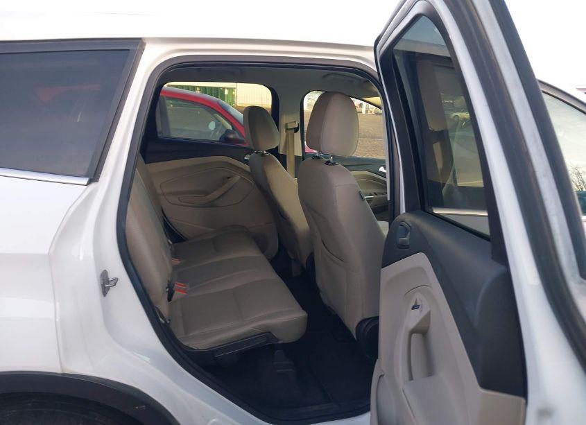 Photo 8 of 2017 Ford Escape SE (VIN 1FMCU9GD1HUA39873)