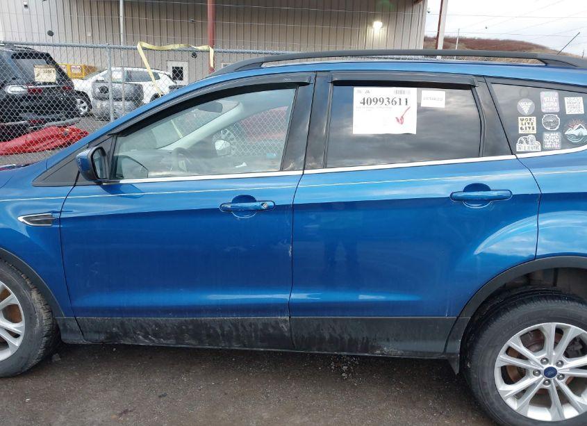 Photo 14 of 2017 Ford Escape SE (VIN 1FMCU9GD1HUA90953)