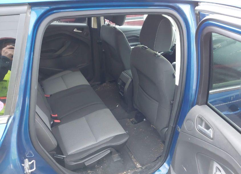 Photo 8 of 2017 Ford Escape SE (VIN 1FMCU9GD1HUA90953)