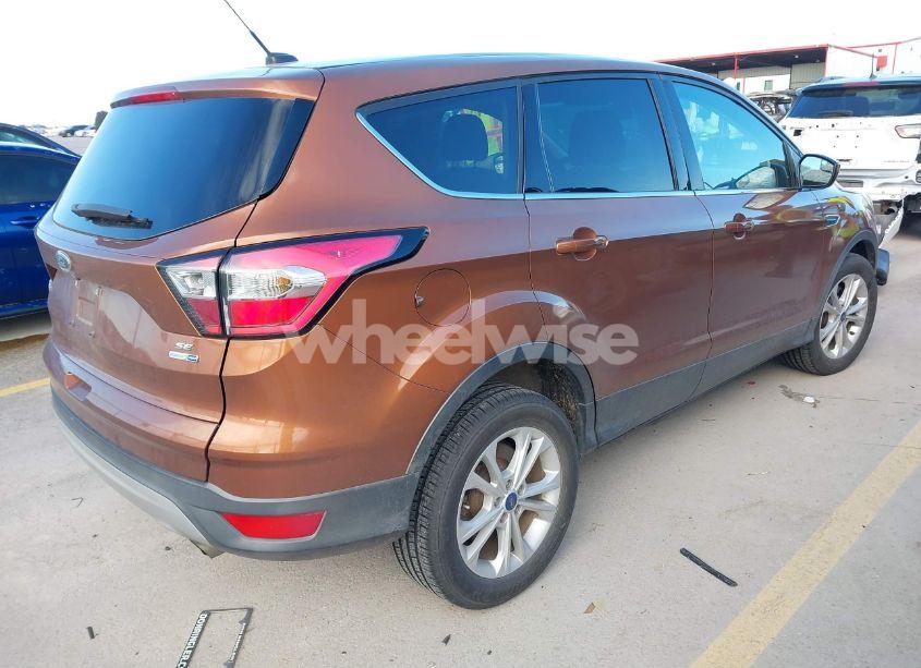 Photo 4 of 2017 Ford Escape SE (VIN 1FMCU9GD1HUB98375)