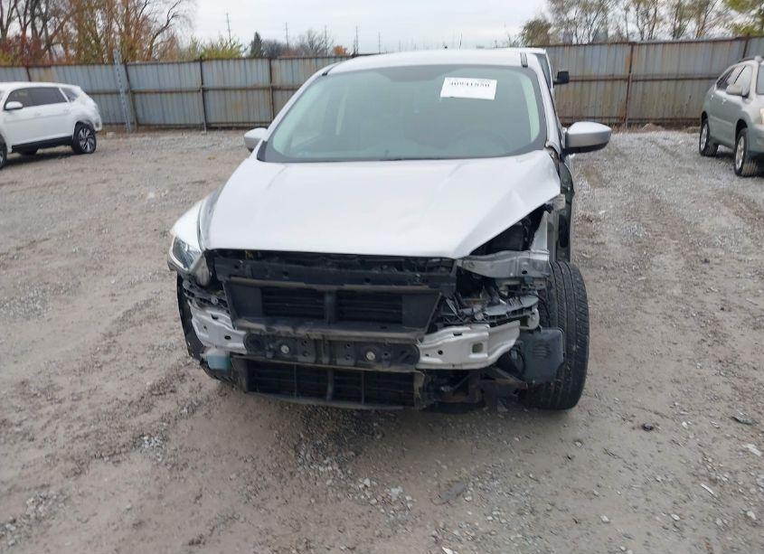 Photo 13 of 2017 Ford Escape SE (VIN 1FMCU9GD1HUC08936)