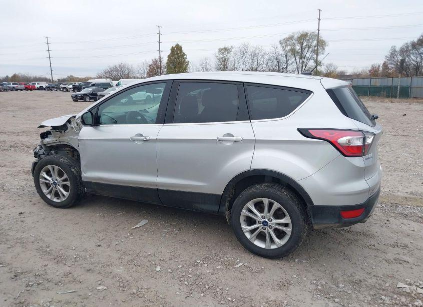 Photo 15 of 2017 Ford Escape SE (VIN 1FMCU9GD1HUC08936)