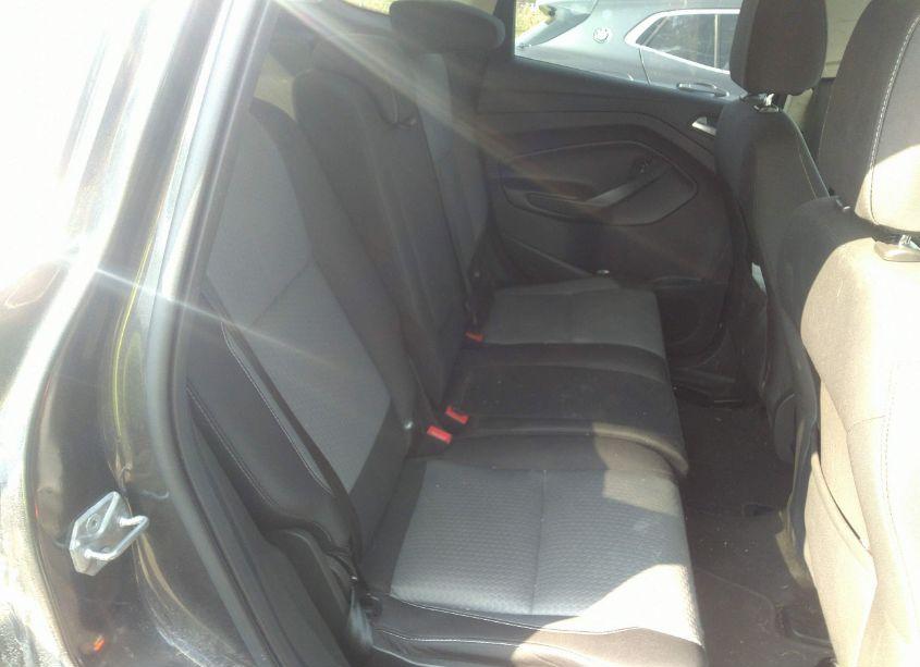 Photo 8 of 2017 Ford Escape SE (VIN 1FMCU9GD1HUC24070)