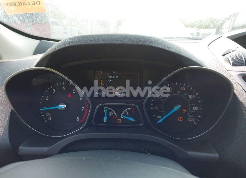 Photo 7 of 2017 Ford Escape SE (VIN 1FMCU9GD1HUC45792)