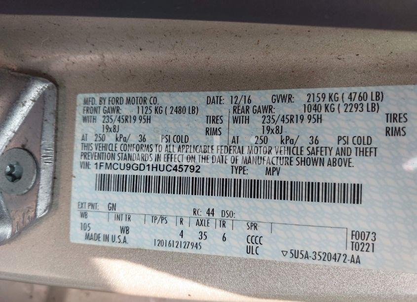 Photo 9 of 2017 Ford Escape SE (VIN 1FMCU9GD1HUC45792)