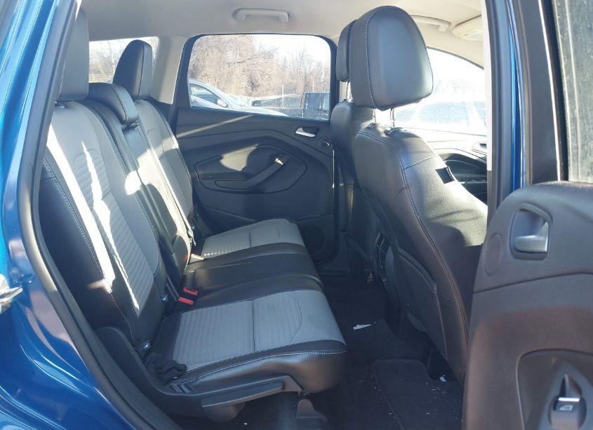 Photo 8 of 2017 Ford Escape SE (VIN 1FMCU9GD1HUC60826)