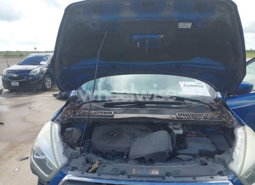 Photo 10 of 2017 Ford Escape SE (VIN 1FMCU9GD1HUC68196)