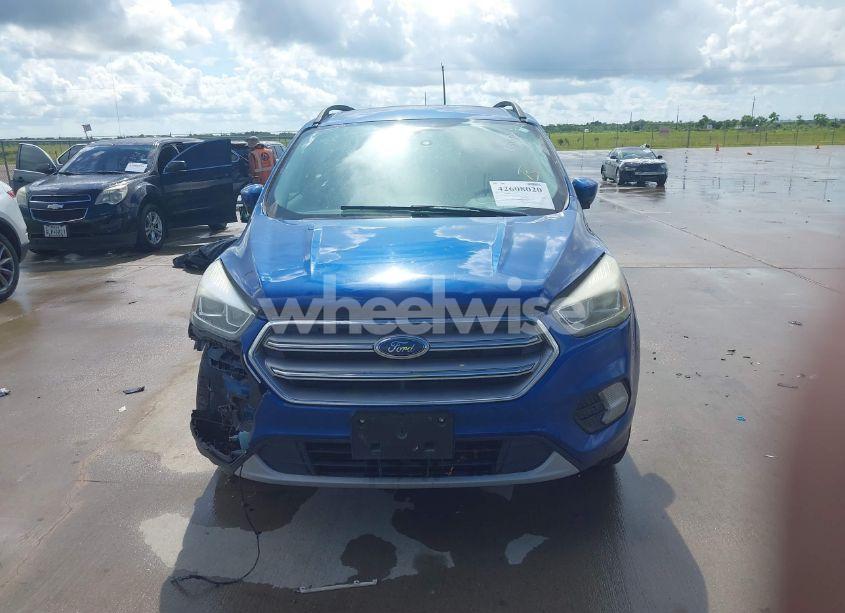 Photo 11 of 2017 Ford Escape SE (VIN 1FMCU9GD1HUC68196)