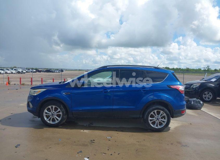 Photo 13 of 2017 Ford Escape SE (VIN 1FMCU9GD1HUC68196)