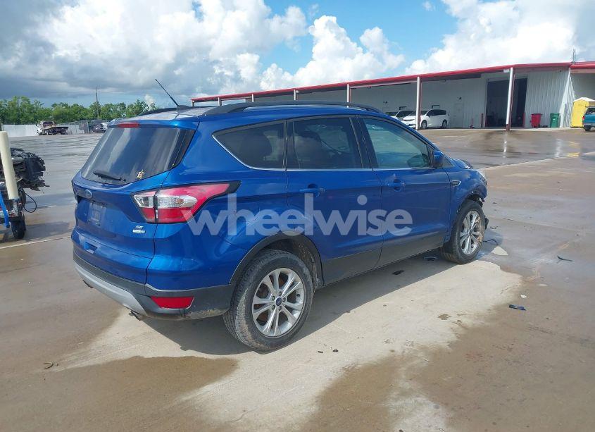 Photo 4 of 2017 Ford Escape SE (VIN 1FMCU9GD1HUC68196)