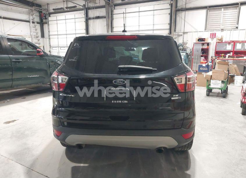 Photo 16 of 2017 Ford Escape SE (VIN 1FMCU9GD1HUC74810)