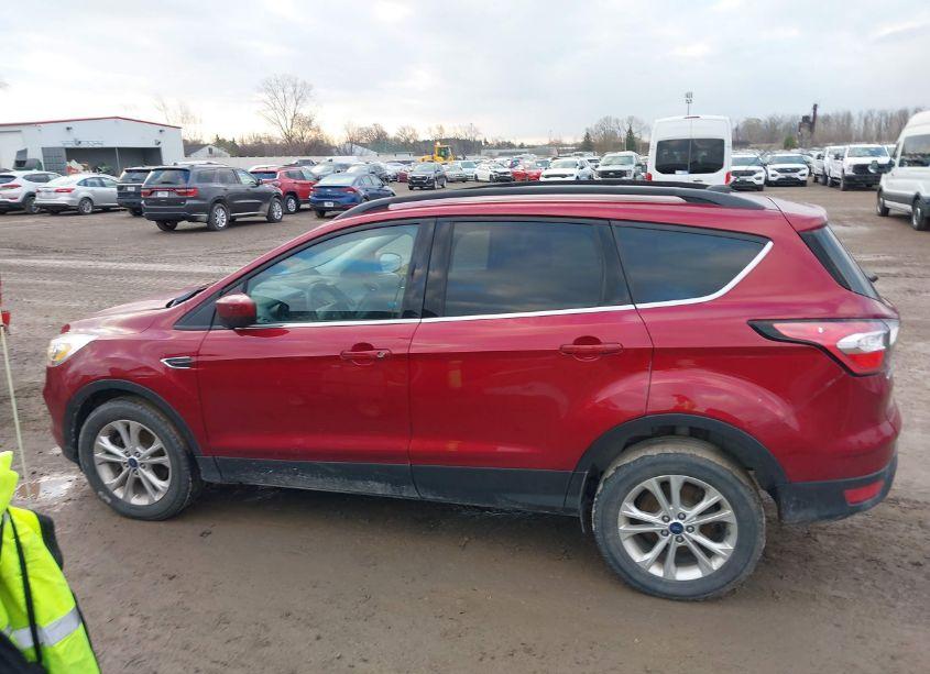 Photo 14 of 2017 Ford Escape SE (VIN 1FMCU9GD1HUC75357)